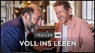 Trailer zu VOLL INS LEBEN/ Ab 14. September 2023 im Kino!